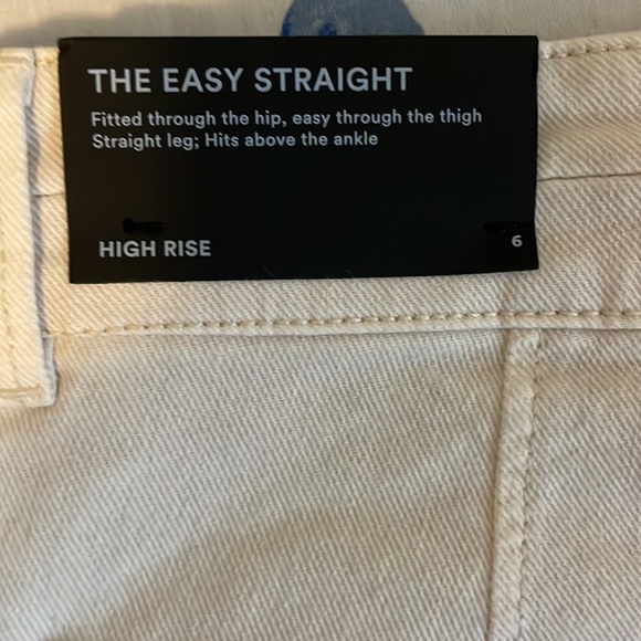 NWT Ann Taylor The Easy Straight Jean, Size 6 - Picture 11 of 11
